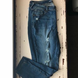 NEW WITH TAGS | Old Navy Distressed Skinny Jeans